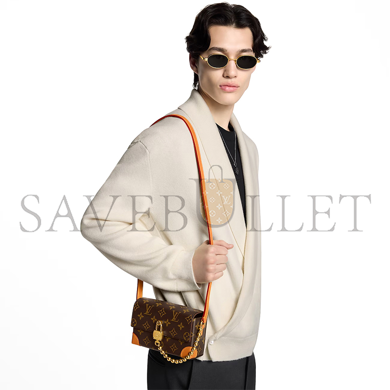 l0*is V*t0n steamer wearable wallet m14738 (18*11*7cm)